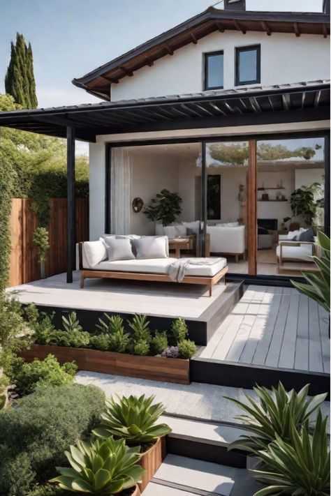 Organized small porch with hidden storage compartments Minimalist Home Design Exterior, Small Porch Decor, Home Design Exterior, Tiny Entryway, Pool Oasis, Minimalist Home Design, Stylish Entryway, Small Porch, Small Porches