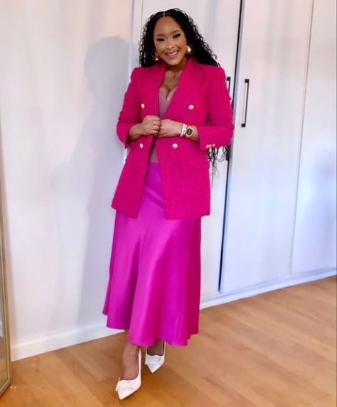 Pink Blazer And Skirt Outfit, Formal Satin Skirt Outfit, Magenta Outfit Ideas, Pink Blazer Outfit Work, Magenta Outfit, Cute Outfits Summer, Modest Dressing, Satin Skirts, Outfit Jean