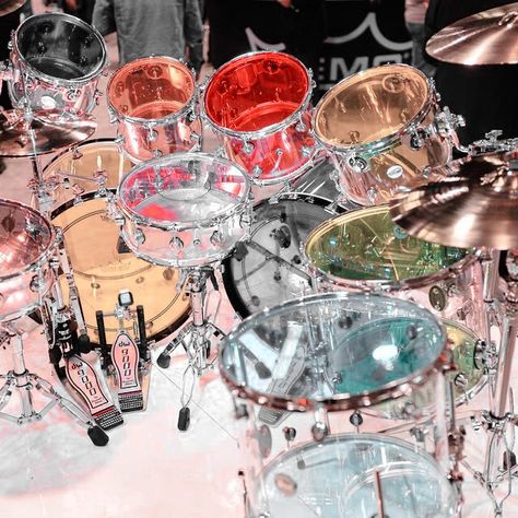 Aesthetic Drum Set, Drumkit Aesthetic, Drum Aesthetics, Drum Set Aesthetic, Cool Drum Set, Cool Drums, Drums Photography, Drums Aesthetic, Easy Piano Songs