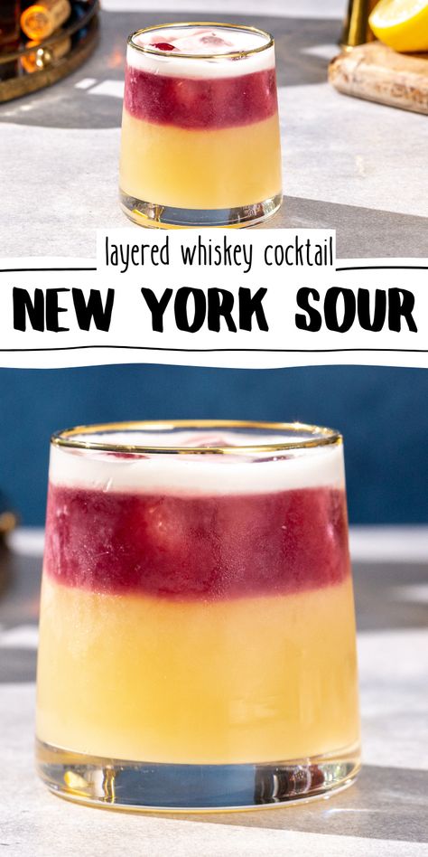 Side view of a New york Sour cocktail in a gold-rimmed lowball glass. Text overlay reads "layered whiskey cocktail - new york sour". There are two images of the drink, a small image on top and a larger image at the bottom. Wine Float Cocktail, New York Whiskey Sour, New York Sour Recipe, Rye Whiskey Cocktail Recipes, Philadelphia Cocktails, Rye Whiskey Cocktail, Simple Drinks, Wine Float, Layered Cocktails