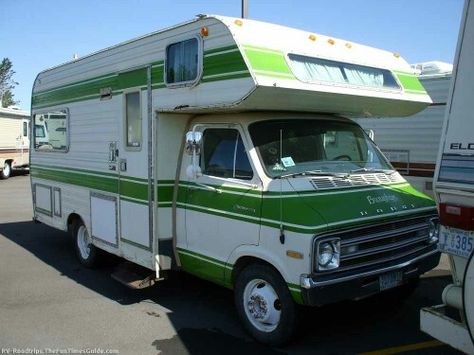 Dodge 1977 Broughman Remodeling Rv, Motorhome Remodel, Motor Trail, 5th Wheel Trailers, Rv Interior Remodel, Small Rv, Rv Makeover, Vintage Rv, Rv Renovations