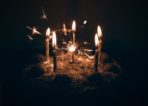 Cake With Candles Aesthetic, Birthday Cake 19, Birthday Eve, 17 Birthday Cake, 20 Birthday Cake, 21st Bday Ideas, 16 Candles, Candles Dark, Happy Birthday Wallpaper