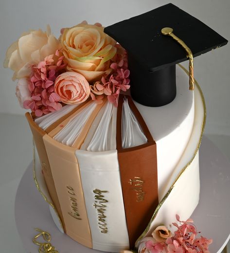 Masters Degree Cake Ideas, Since You Got Your Degree Cake, Unique Graduation Cakes Design, Graduation Book Cake, Book Cake Topper, Degree Cake, Bolo Tumblr, Lawyer Cake, Cake Congratulations