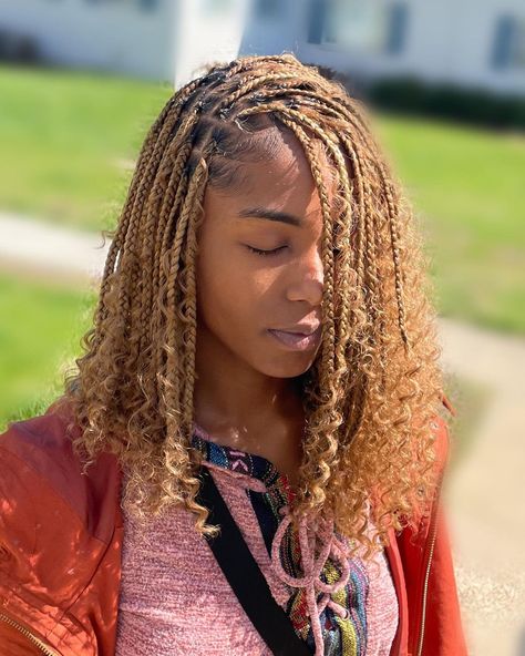 Blonde Bob Knotless Braids, Labor Braids, Knotless Braids With Curled Ends, Braids With Curled Ends, Boho Knotless Bob, Curly Knotless, Knotless Bob, Blonde Knotless Braids, Blonde Knotless