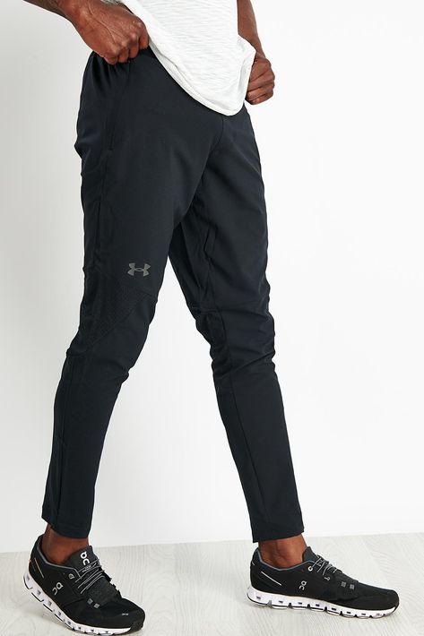 Tapered Leg Active Joggers - Under Armour Vanish Woven Trousers Mens UK Size Medium in Black Trousers Mens, Women's Sportswear, Sportswear Women, Mens Trousers, Tapered Legs, Outdoor Gear, M S, Under Armour, Active Wear