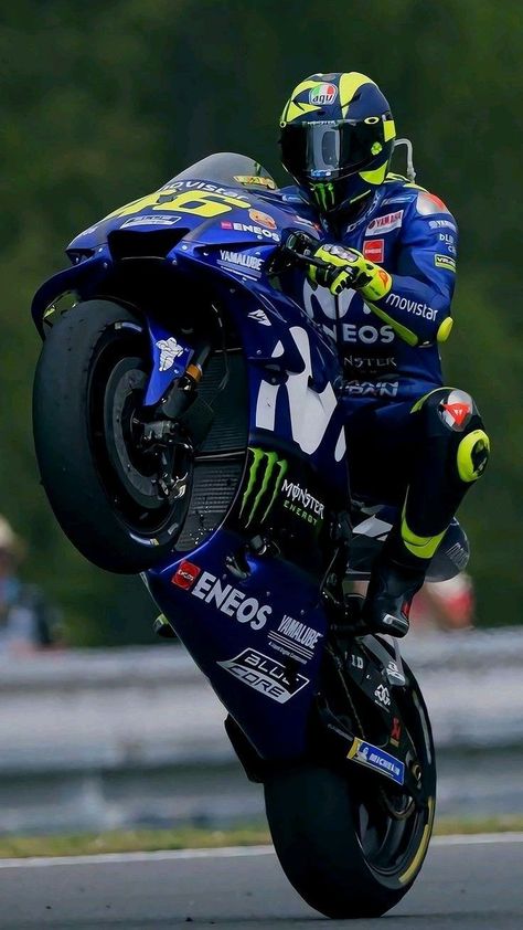 Vr46 Valentino Rossi, Moto Wallpapers, Motogp Valentino Rossi, Tmax Yamaha, Ninja Bike, Motorcycle Paint Jobs, Image Moto, Valentino Rossi 46, Bike Aesthetic