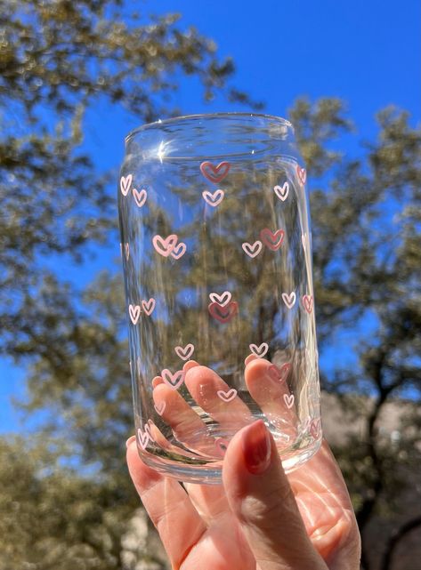 Mini Hearts Cup, Hearts Glass, Iced Coffee Glass, Boho Glass, Beer Can Glass, Trending Glass, Minimalist, Birthday Gift - Etsy Cute Water Glasses, Aesthetic Cup Painting, Beer Cups Design, Cricut Glass Mug Ideas, Beer Glass Cups Design, Cute Coffee Glasses, Glass Jar Aesthetic, Iced Coffee Glass Design, Glass Cup Painting Designs