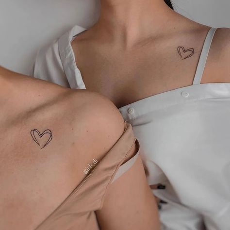 Check out the Latest and trending different types of Small tattoo design ideas here!!! Herz Tattoo Klein, Friend Tattoos Small, Front Shoulder Tattoos, Simple Heart Tattoos, Mum Tattoo, Maching Tattoos, Mom Daughter Tattoos, Cute Matching Tattoos, Matching Friend Tattoos