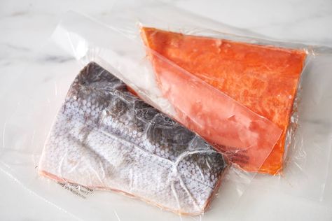 Cook Frozen Salmon, Frozen Fish, Frozen Salmon, Easy Baked Salmon, Salmon Filet, Cooking Salmon, Cooking Lessons, Family Cooking, Peanut Free