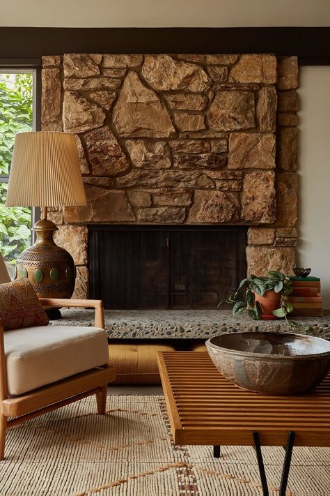 This Mid-Century Home Makes a Case for Using Walnut Wood Everywhere Modern Stone Fireplace, Mid Century Modern Fireplace, Modern Fireplace, Wood Beams, Fireplace Mantle, California Homes, Fireplace Design, Mid Century Modern House, Stone Fireplace