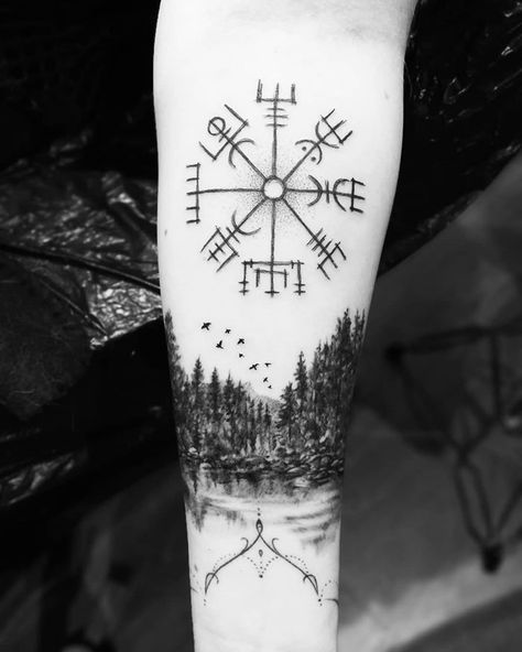 Viking Tattoo Viking Tattoos For Men, Traditional Viking Tattoos, Viking Rune Tattoo, Simbolos Tattoo, Pagan Tattoo, Scandinavian Tattoo, Viking Tattoo Symbol, Viking Tattoo Sleeve, Pisces Tattoo