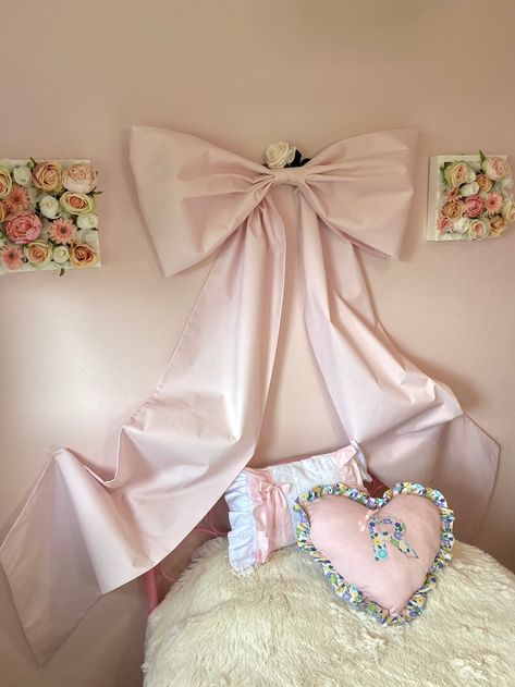 Large Wall Bow - Etsy Aesthetic Pink Stuff, Bow Room Decor, Pink Vintage Room, Pale Pink Nursery, Whimsical Decor Home, Bow Cushion, Light Pink Decor, Bow Decorations, Set Up Ideas