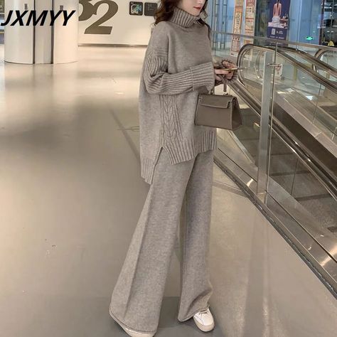 Knit Suits, Moda Afro, Split Sweater, Ladies Suit, Knitted Suit, Wide Trousers, Loose Trousers, Fashion Project, Tracksuit Women