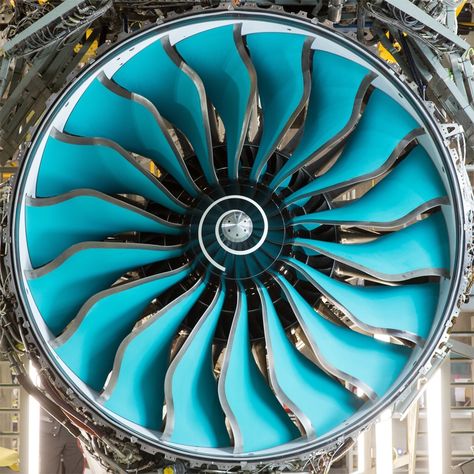 sid : Photo Boeing 747 8, Jet Turbine, Rolls Royce Engines, Jet Privé, Airplane Engine, Aviation Fuel, Turbine Engine, Gas Turbine, Airplane Art