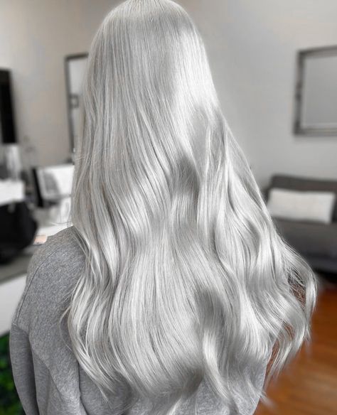 Pale Silver Hair, Long Silver Hair Aesthetic, Silver Wavy Hair, Dyed Silver Hair, Silver Dyed Hair, Grey Hair Aesthetic, White Gray Hair Color, Capricorn Hair, Greyish Hair