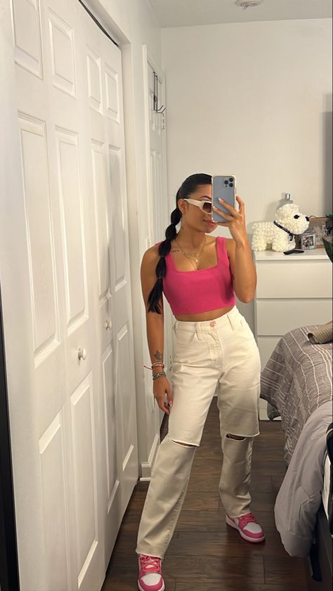 Pink Nike Shoes Outfit Casual, Outfit With Pink Jordans, Pink Air Forces Outfits, Fierce Pink Jordan 1 Outfit, Jordan 1 Pink Outfit Women, Strawberries And Cream Jordans Outfit, Pink Nike Shoes Outfits For Women, Pink And White Nike Dunks Outfit, Jordan Party Outfits