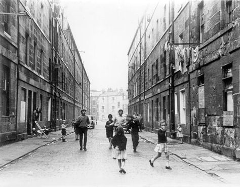 Bedford Street, Stockbridge, 1964. Photograph by Robert Blomfield Bedford Street, Fire Engine, Edinburgh, Scotland, Street View, Old Things, Photographer