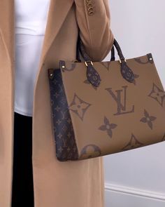 Louis Vuitton Onthego Gm, Louis Vuitton On The Go Tote, Onthego Louis Vuitton Outfit, Louis Vuitton On The Go Tote Outfit, On The Go Louis Vuitton Bag, Onthego Louis Vuitton, Best Louis Vuitton Handbags, Louis Vuitton Handbags Prices, Louis Vuitton On The Go