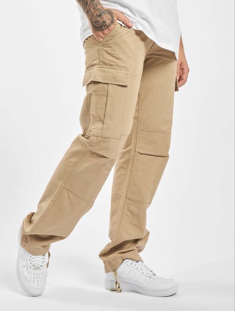 Beige Cargos Men, Mens Utility Pants, Beige Cargo Pants Outfit Men, Vest Outfits Men Streetwear, Tan Cargo Pants Outfit, Cargo Outfit Men, Beige Cargo Pants Outfit, Roadtrip Outfit, Brown Cargo Pants Outfit