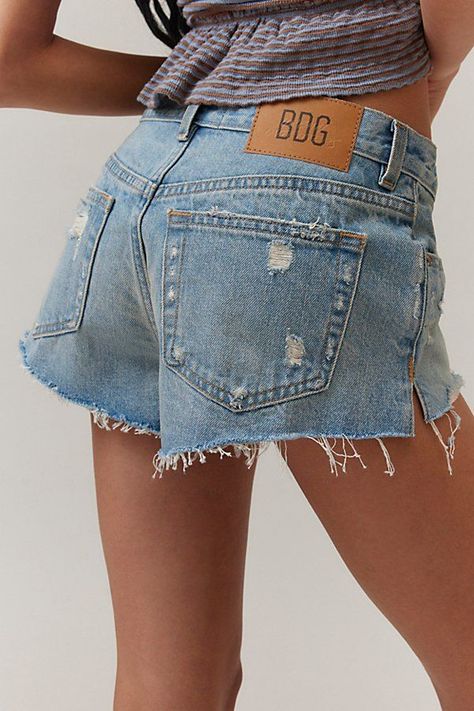 Buy Outfits, Low Rise Denim Shorts, Cute Jean Shorts, Low Rise Jean Shorts, Summer Wishlist, Ss 2024, Denim Shorts Outfit, Lovely Princess, Church Fits