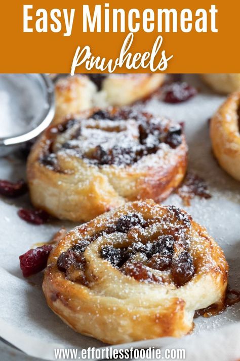 Puff Pastry Mincemeat, Savoury Pastries Recipes, Mincemeat Puff Pastry Recipe, Mincemeat Cookies Christmas, Savory Xmas Treats, Mary Berry Mincemeat Buns, Pastry Pinwheel Recipes, Puff Pastry Mincemeat Pies, Mincemeat Tarts Easy