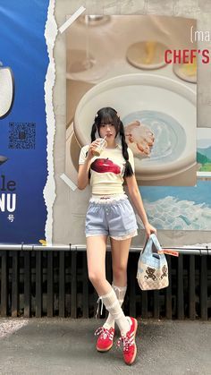 Asia Summer Outfit, Tokyo Outfits Summer, Tokyo Summer Outfits, Japan Outfit Summer, Vintage Asian Fashion, Japanese Look, Tokyo Outfits, Japan Outfits, Ootd Poses