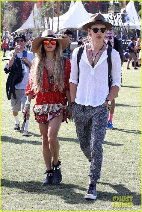 Vanessa Hudgens & Austin Butler Are Such a Cute Coachella Couple! Coachella Hat, Vanessa Hudgens Coachella, Vanessa And Austin, Estilo Vanessa Hudgens, Vanessa Hudgens And Austin Butler, Mens Festival Fashion, Coachella 2014, Festival Outfits Men, Festival Mode