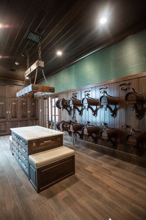 Equestrian Interior Design, Equestrian Interior, Luxury Horse Stables, Horse Farm Layout, Luxury Horse Barns, Dream Barn Stables, Barn Office, Horse Tack Rooms, Equestrian Barns