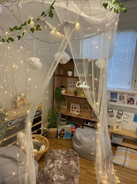 Baby Room Indoor and Outdoor Set-Up Ideas for Early Years Settings Early Years Sensory Room, Small Home Childcare Room Ideas, Cosy Corner Classroom, Early Years Teacher Aesthetic, Nursery Sleep Room Ideas Childcare, Childcare Set Up Ideas, Cosy Areas Early Years, Baby Room Set Up Childcare, Early Years Baby Room Ideas