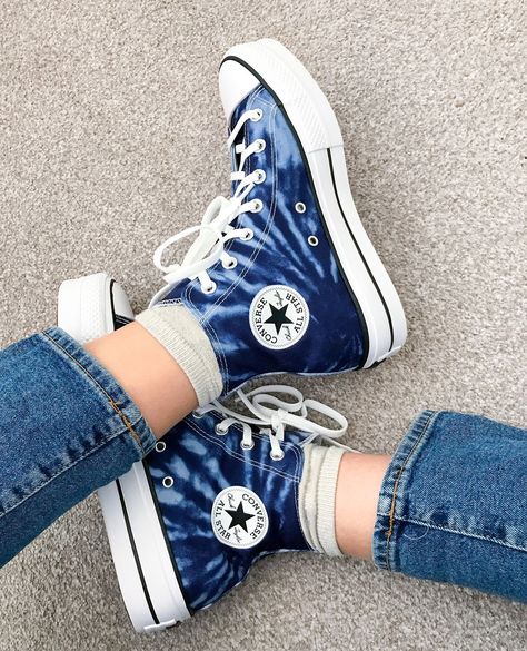 Converse 2020, Dye Converse, Tie Dye Converse, Sneakers Instagram, Aesthetic Converse, 15 Shoes, Converse Outfit, Converse Platform, Shoes Aesthetic