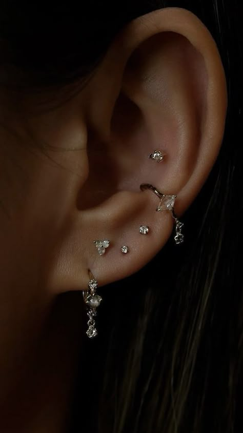 Earring Piercing Ideas Simple, Where To Pierce Your Ear, Three Lobe Piercings Silver, Cluster Ear Piercing, Multiple Ear Piercings Minimalist Classy, Ear Aesthetic Piercing, Ear Piercing Ideas Dainty, Earring Mapping, Ear Piercings Silver Jewelry