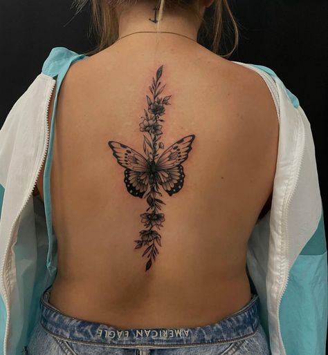 Back Tattoos For Women Flowers, Tattoos For Women Butterfly, Bum Tattoo Women, Back Tattoos For Women, Tattoo With Flowers, Unique Wrist Tattoos, P Tattoo, Celestial Elements, Cross Tattoos For Women