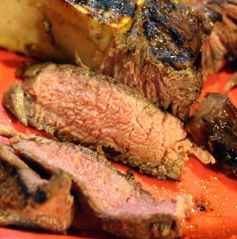 Chuck Roast Grilled, Steak Tip Marinade, Orange Marinade, Chuck Roast Recipes, Bbq Steak, Steak Tips, Easy Steak Recipes, London Broil, Marinated Beef