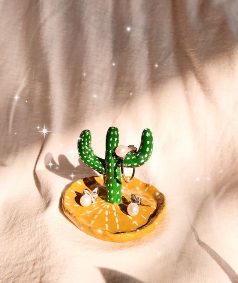 Cactus Ring Holder Clay, Cactus Earring Holder, Air Clay Earring Holder, Air Dry Clay Cactus Ring Holder, Pottery Jewellery Holder, Cactus Ceramic Ideas, Cactus Clay Art, Clay Art Jewelry Holder, Clay Accessories Holder