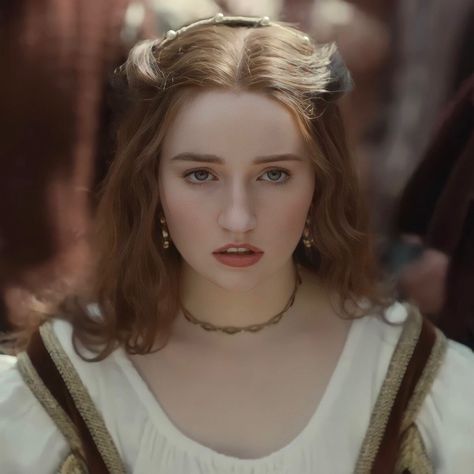 Romeo And Rosaline, Romeo And Juliet Rosaline, Rosaline Capulet Aesthetic, Romeo And Juliet Hairstyles, Period Drama Face Claims Female, Historic Face Claim, Time Period Face Claim, Kaitlyn Dever Icons, Period Drama Hair