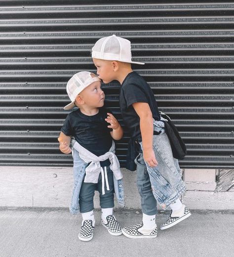 Brothers Outfits, Baby Brothers, Toddler Fall Fashion, Brother Pictures, Boys School Outfits, Toddler Photoshoot, Shein Kids, Boys Style