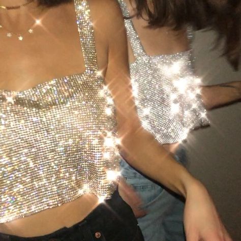 @simihaze are shook Sparkle Top Outfit, New Years Eve Pictures, Party Dress Codes, Glamour Party, New Years Look, Taylor Swift Tour Outfits, Fiesta Outfit, Denim And Diamonds, Sparkle Top