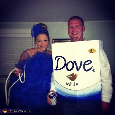 Loofah and Soap - Halloween Costume Contest via @costumeworks Costume Homemade, Costumes For Couples, Homemade Costume, Costume Works, Homemade Halloween Costumes, Hallowen Costume, Homemade Costumes, Halloween Costume Contest, Couples Halloween