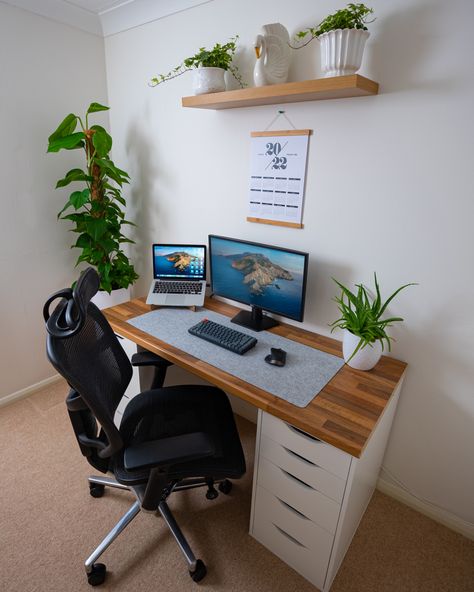 Muji Workspace, Study Desk With Drawers, Small Desk Work From Home, Small Room Ideas Desk, Laptop Office Setup, Simple Work From Home Setup, Alex Desk Ikea Ideas, Simple Desk Setup Small Spaces, Home Office Set Up Ideas Small Spaces