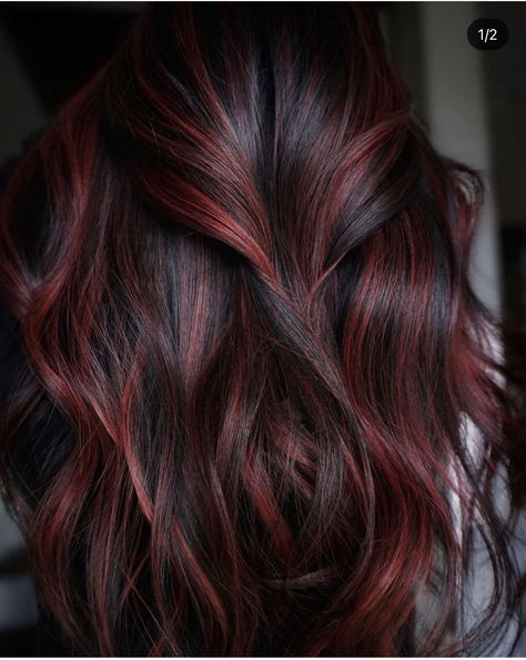 Red Balayage Hair, Red Hair Color Ideas, Rambut Brunette, Red Ombre Hair, Hair Color Burgundy, Dark Red Hair, Gorgeous Hair Color, Hair Color Auburn, Pretty Hair Color