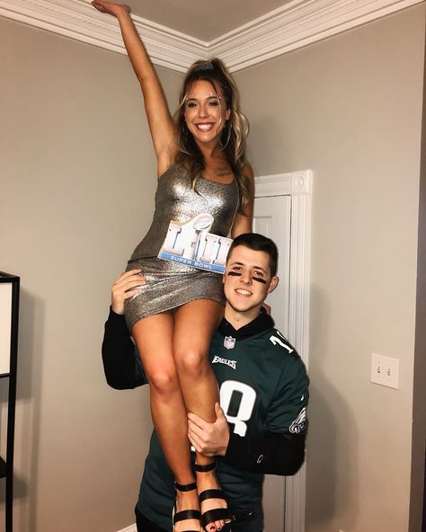 Couples costume idea - championship trophy + athlete. We did the Super Bowl trophy for the eagles. Ref And Football Player Costume, Football Couples Costumes, Halloween Costumes For Couples Scary, Trophy Halloween Costume, Golf Halloween Costume, Trophy Costume, Cute Couples Halloween Costumes, Cute Couples Halloween, Inmate Costume