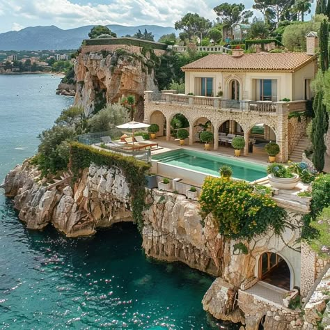 Italy Beach House Aesthetic, Italian Villa By The Sea, Houses In Portugal, Italian Beach House Exterior, Village House Design Exterior, Holiday House Exterior, Meditterean House, Italian Countryside House, South Of France Home