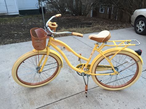 3/31/15 . . . I got a new bike! So cute and lemony yellow! Yellow Bike Aesthetic, Mini Bookstore, Amber Hill, Yellow Bike, Aesthetic Bike, 22 Birthday Gifts, Instagram Feed Goals, Bike With Basket, Volkswagen Beetle Convertible