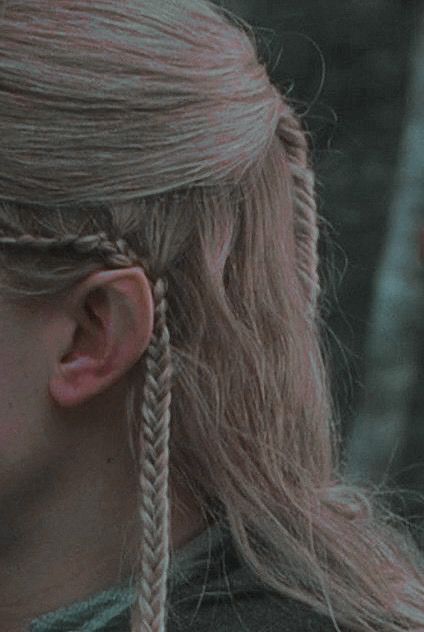 Lotr Elf Aesthetic, Elf Aesthetic Male, Dark Elf Outfit, Fantasy Elf Aesthetic, Elfcore Aesthetic, Rivendell Aesthetic, Middle Earth Aesthetic, Tolkien Aesthetic, Elf Hairstyles