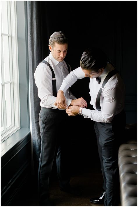 Best man helping groom get ready in grooms suite Groom With Best Man, Wedding Photo Ideas For Groom, Getting Wedding Ready, Groom Getting Ready Pictures Photo Ideas, Groomsmen Get Ready Photos, Wedding Groom Photography, Small Groomsmen Photos, Groomsmen Pictures Getting Ready, Groom And Best Man Photos