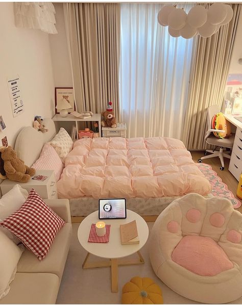 Chambre Astethic, Cuartos Cute, Ideas Para Cuartos Aesthetic, Cuartos Coquette, Ideas De Cuartos Aesthetic, Bed Coquette, Room Astethic, Coquette Rooms, تصميم داخلي فاخر