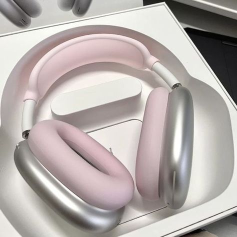 🩷CC: @destinyjosie0 link: https://amzn.to/482Qlzm https://amzn.to/48ch7Fu Airpods Max Headphones, Kotak Bento, Carcase Iphone, Προϊόντα Apple, Max Headphones, Cute Headphones, Pink Lifestyle, Produk Apple, Airpods Max