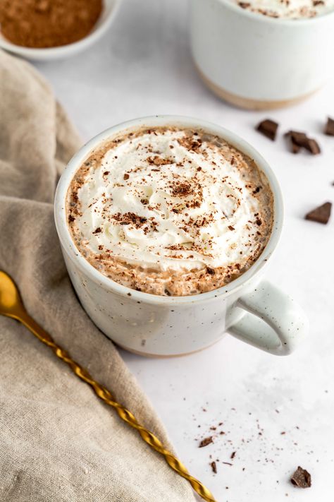 This velvety Cacao Latte is a creamy delight that’s dairy-free and so easy to make! Whether you’re looking to balance your hormones, cut back on caffeine or are simply seeking a healthier alternative, this rich and indulgent drink is your ticket to a rich and cozy chocolatey escape. Healthy Cacao Drink, Cacao Latte, Pretty Bowls, Healthy Hot Chocolate, Hot Drinks Recipes, Sleep Drink, Balance Your Hormones, Yummy Meals, Chocolate Heaven