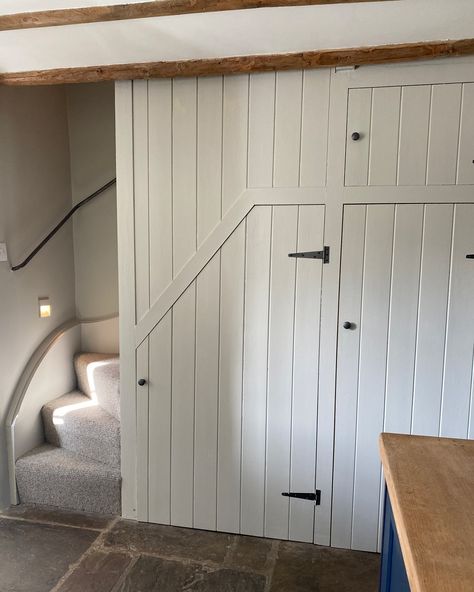 Conceal and reveal! Keeping the character of this charming holiday cottage and maximising its storage was key. By utilising all of the space under the stairs, the washer/dryer is neatly hidden away, and some additional cupboard space created for the cottage’s kitchen (behind). 👩🏻‍🍳 #understairstorage #hiddenstorage #storagegoals #cottagedesign Washer Dryer Under Stairs, Understairs Cupboard Ideas, Under Stairs Cupboard Storage, 1900s Farmhouse, The Space Under The Stairs, Washer Dryer Laundry Room, Understair Storage, Cottage Storage, Cottage Stairs