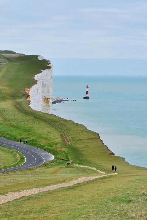 Chicago Restaurants Best, White Cliffs, Brighton England, Day Trips From London, New Forest, The Best Day, Scotland Travel, East Sussex, Island Beach